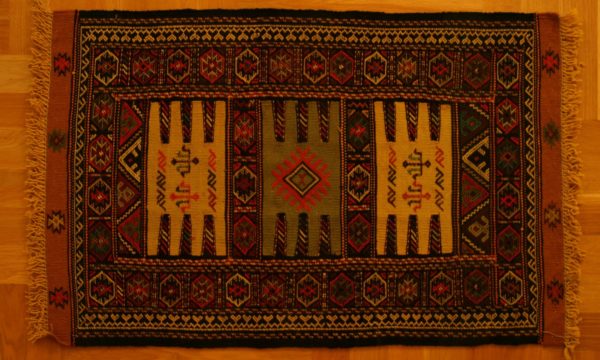 QUCHAN PERSIAN CARPET KHORASAN PROVINCE EMBROIDERED WOOL 95X61 CM